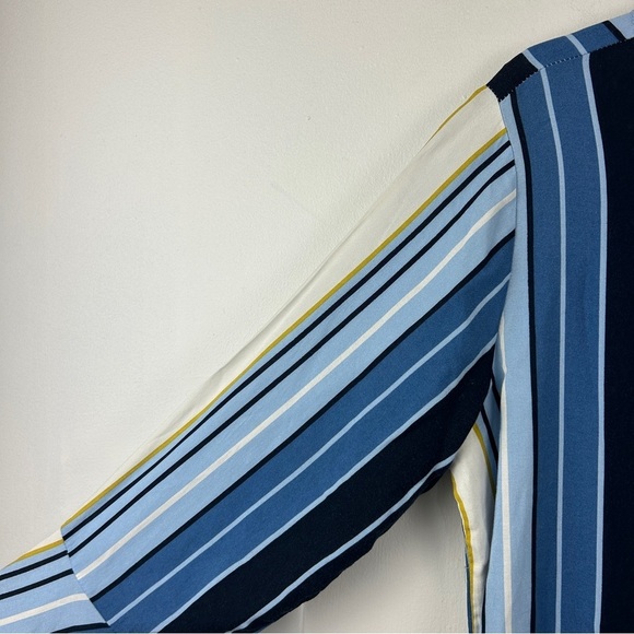 Just Living Vertical Stripe Flare Sleeves Shift Dress - Picture 3 of 8